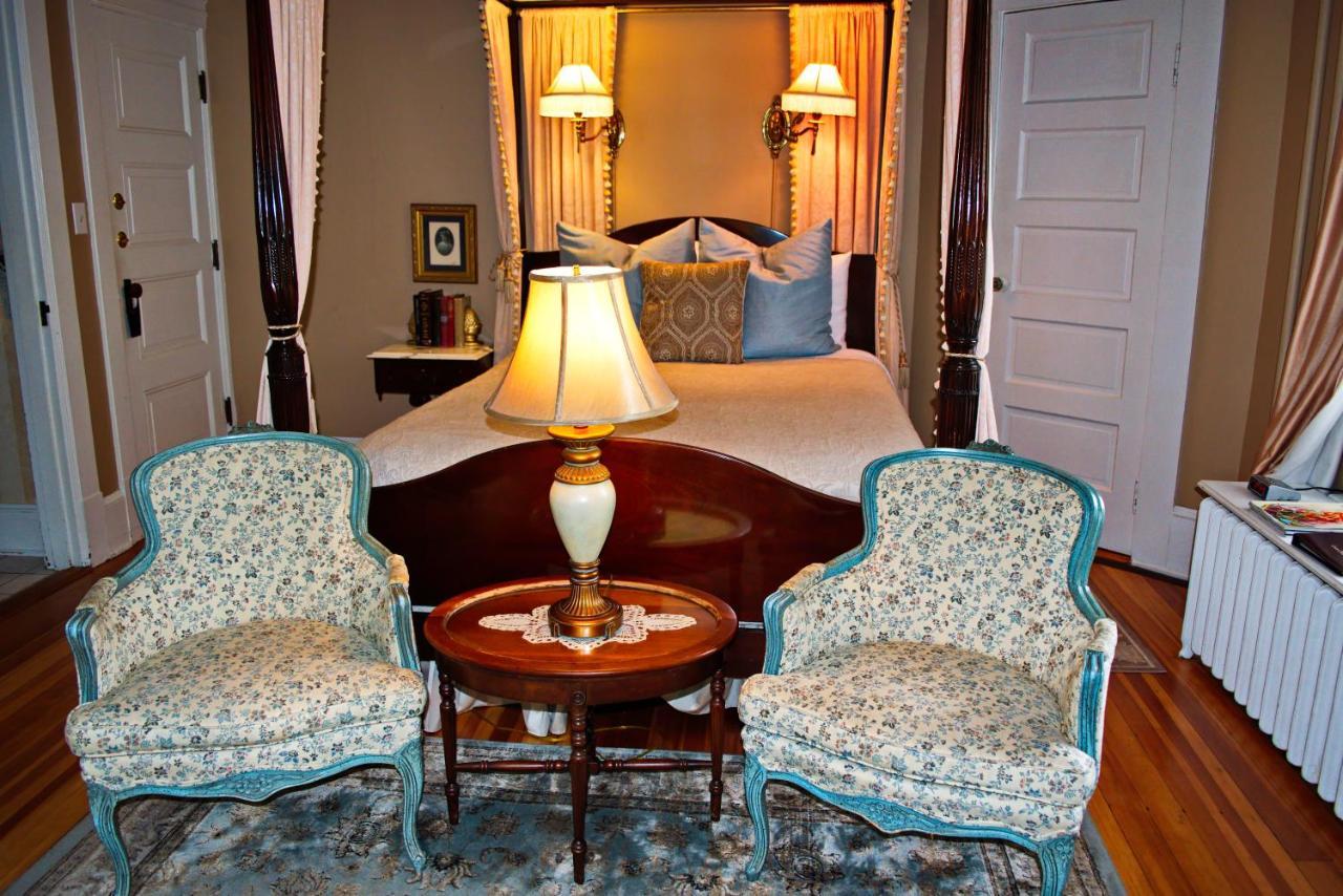 Bed & Breakfast The Lion And The Rose